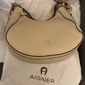 Etienne Aigner Beige Leather Shoulder Bag